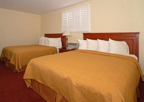 Days Inn & Suites By Wyndham Хикори Экстерьер фото