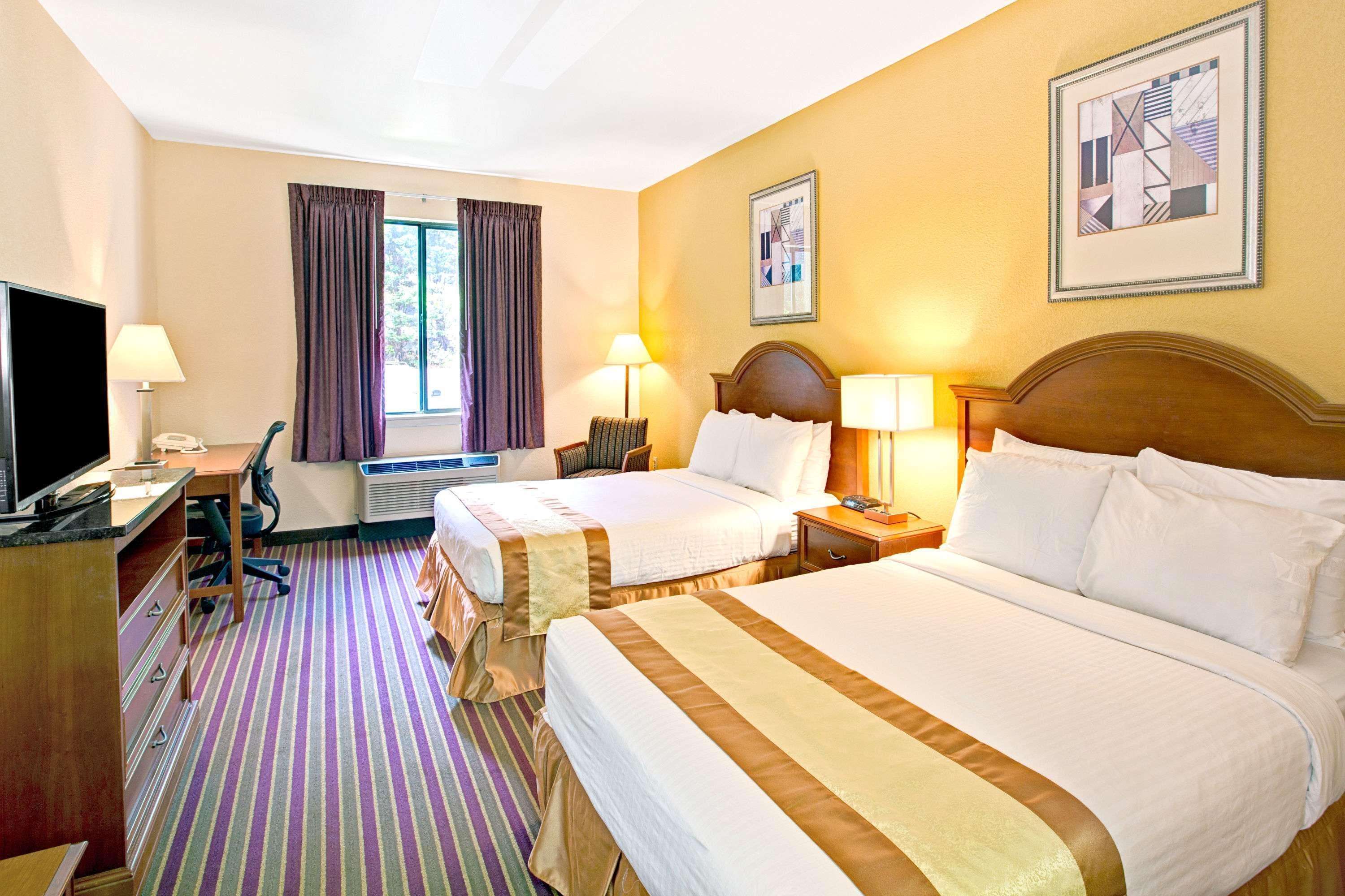 Days Inn & Suites By Wyndham Хикори Экстерьер фото
